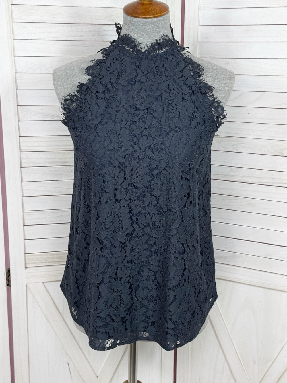 Olivia Grey Floral Lace Mock Neck Halter Top Camisole Blouse Navy Blue XS